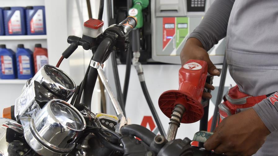 Los precios de cuatro combustibles subirán a partir de este sábado Los precios de cuatro combustibles subirán a partir de este sábado