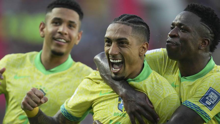 Brasil extiende contrato con Nike hasta 2038; fuente AP indica que valor es de 100 millones al año Brasil extiende contrato con Nike hasta 2038; fuente AP indica que valor es de 100 millones al año