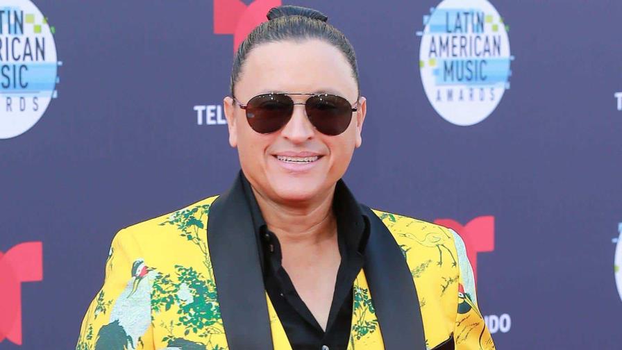Elvis Crespo se divorcia tras 15 años de matrimonio Elvis Crespo se divorcia tras 15 años de matrimonio