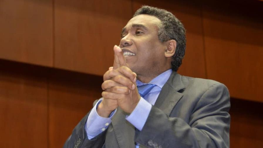 Félix Bautista somete proyecto de ley que elimina el método D´Hondt para diputados y regidores Félix Bautista somete proyecto de ley que elimina el método D´Hondt para diputados y regidores