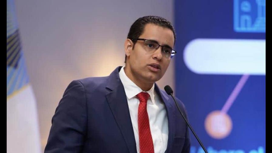 Juan Ariel Jiménez advierte: "Ningún gobierno ha alcanzado desarrollo de un país regalando dinero Juan Ariel Jiménez advierte: "Ningún gobierno ha alcanzado desarrollo de un país regalando dinero