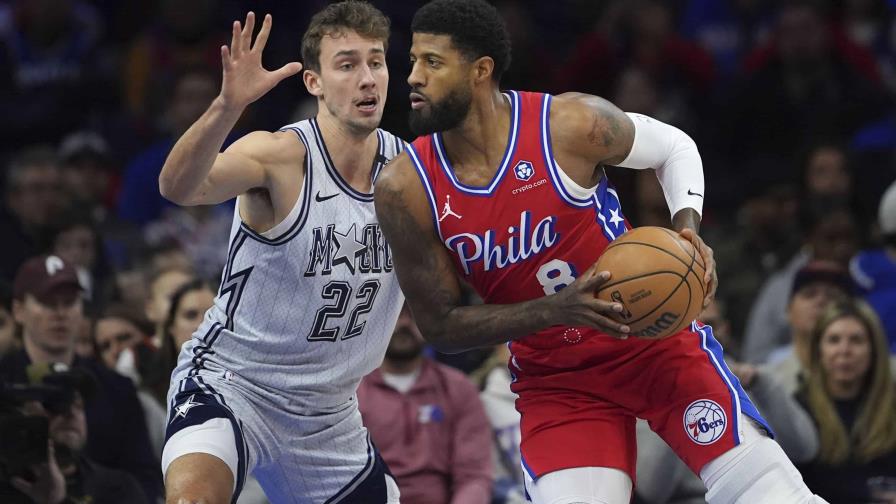 Paul George anota 21 puntos y reparte 9 asistencias en la victoria de 76ers sobre el Magic Paul George anota 21 puntos y reparte 9 asistencias en la victoria de 76ers sobre el Magic