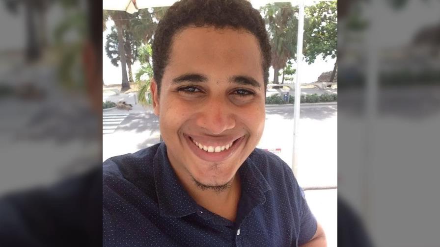 Sísifo en un cubículo del libro "Condeno la noche y sus perros de caza", de Ronny Ramírez Sísifo en un cubículo del libro "Condeno la noche y sus perros de caza", de Ronny Ramírez