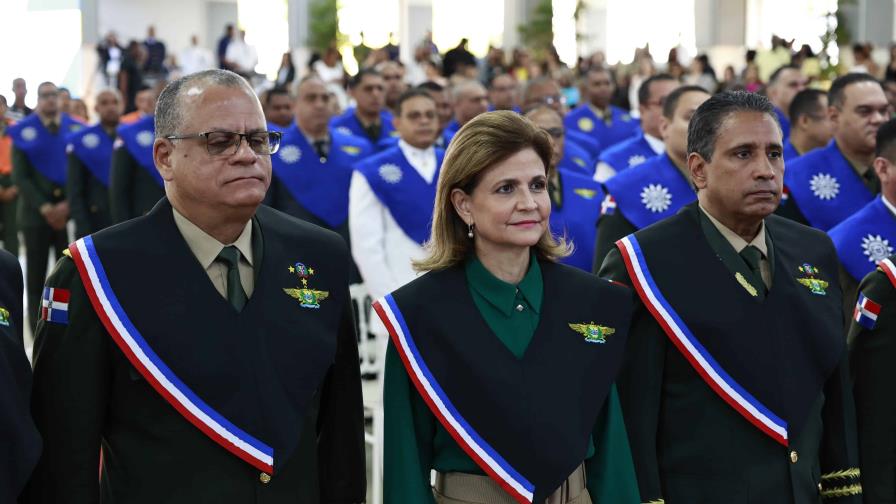 Vicepresidenta llama a nuevos militares adaptarse a la tecnología y ser más críticos Vicepresidenta llama a nuevos militares adaptarse a la tecnología y ser más críticos